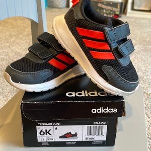 Adidas size 6 kids sneakers